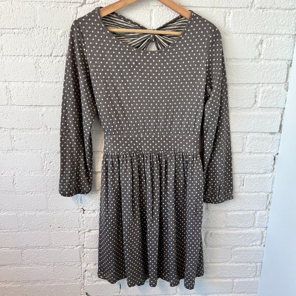 (212) Polka dot dress with cutout back
